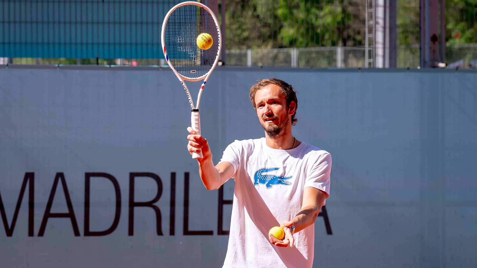 Daniil Medvedev will face Juan Manuel Cerundolo in the Madrid third round.