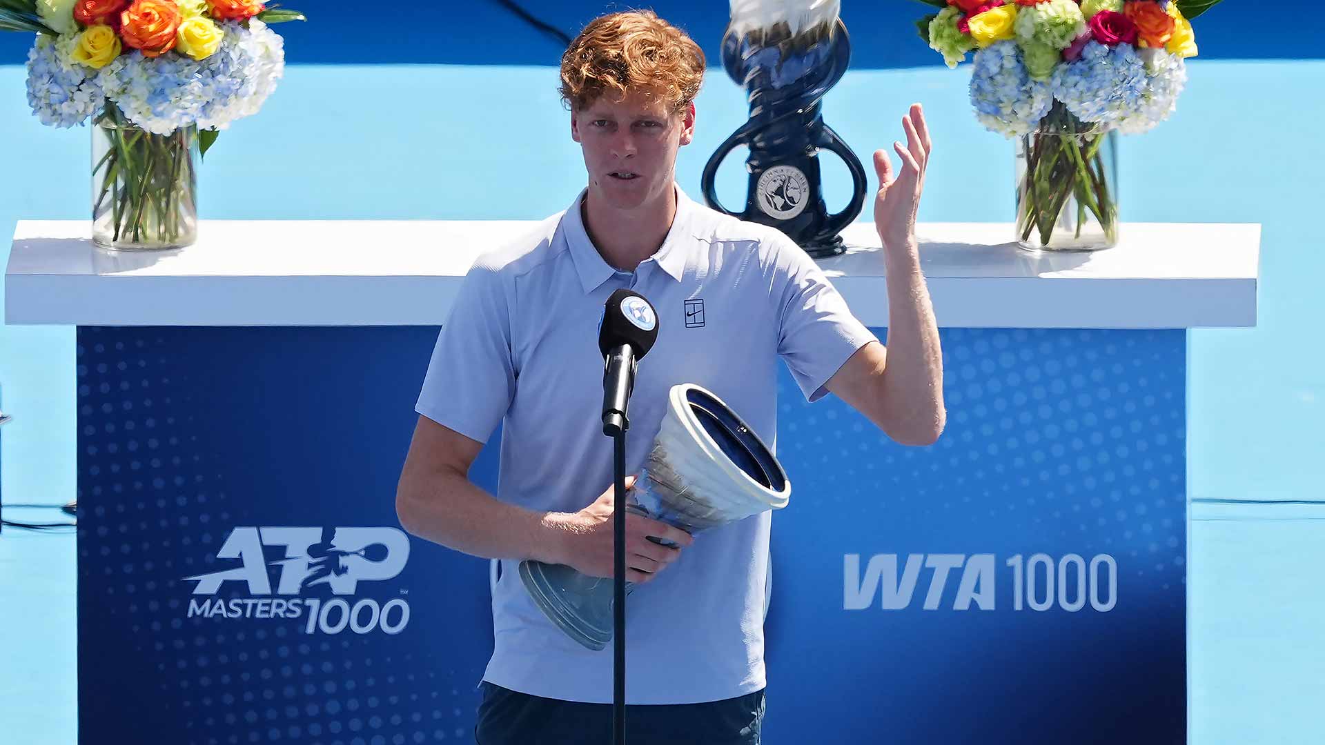Jannik Sinner speaks to fans after an abrupt end to the Cincinnati Open final.