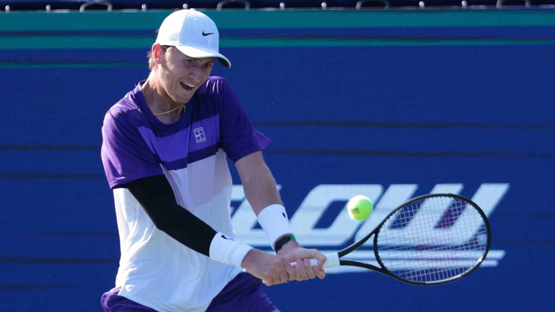 Sebastian Korda, No. 86 in the PIF ATP Rankings, defeats Vit Kopriva in Winston-Salem on Monday.