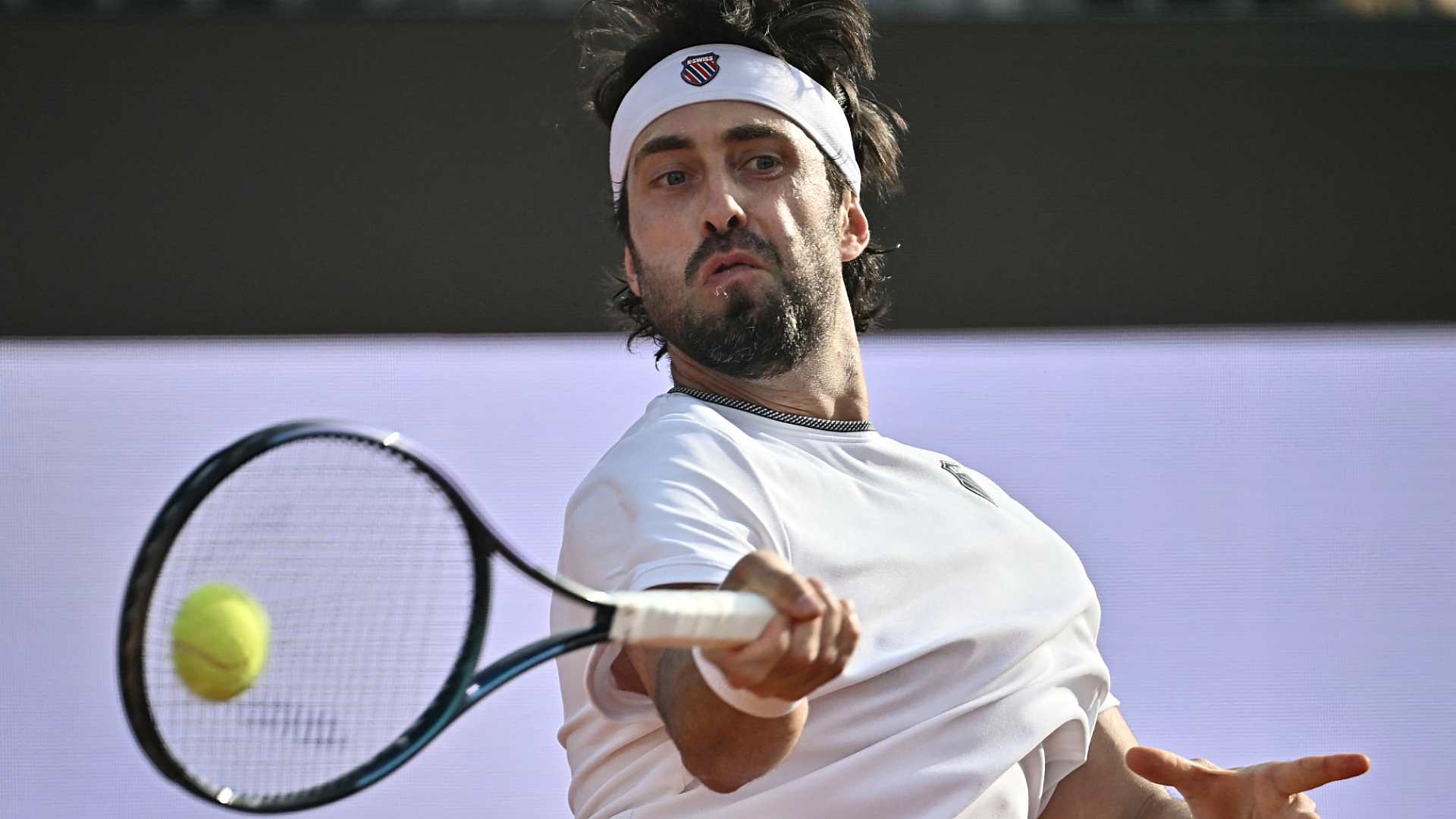 Nikoloz Basilashvili in action on Saturday in Rome.