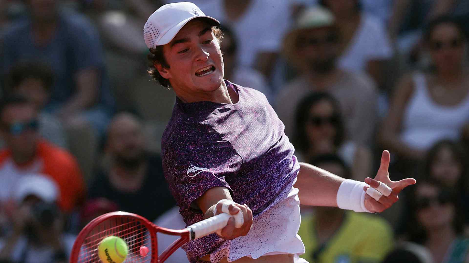 Joao Fonseca in action on Sunday at Roland Garros.